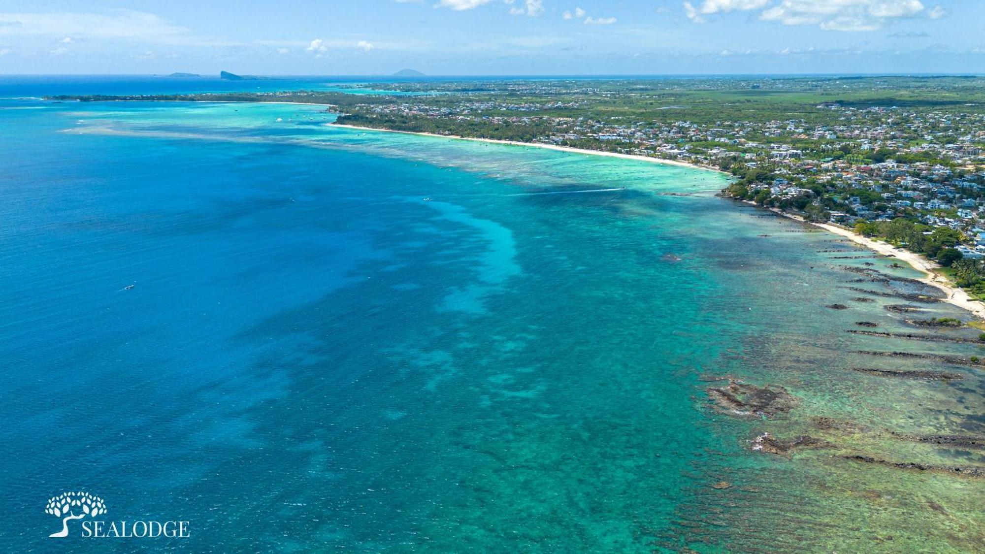 Kanope Bay - Holiday Beachfront Apartments Pointe aux Biches Exterior foto