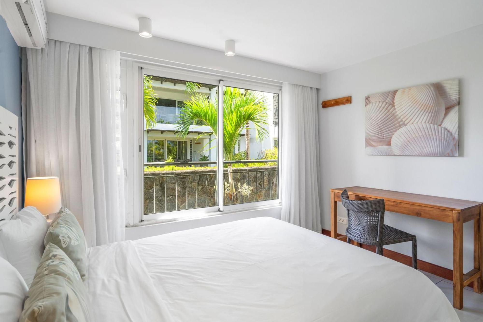 Kanope Bay - Holiday Beachfront Apartments Pointe aux Biches Exterior foto