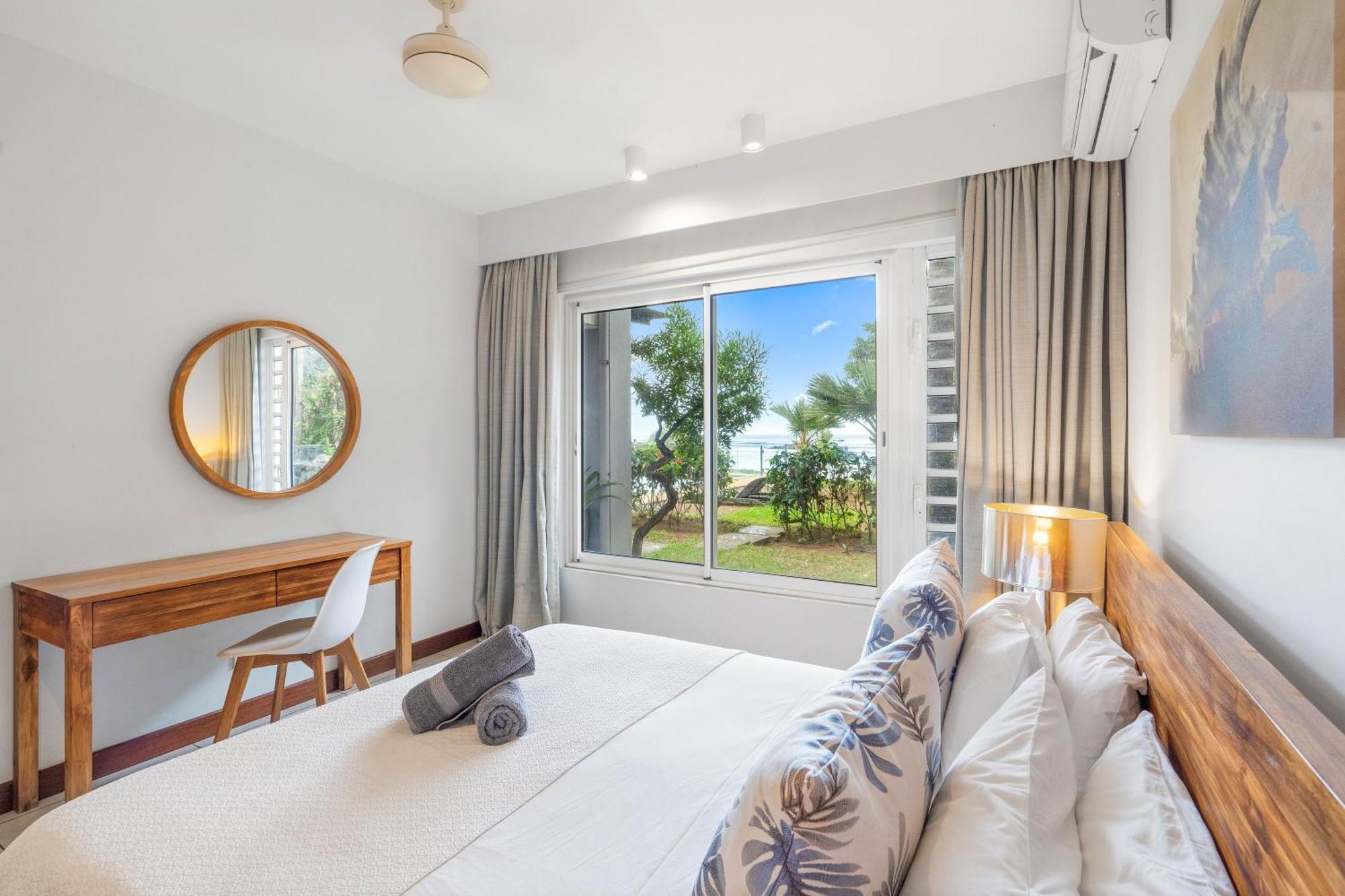 Kanope Bay - Holiday Beachfront Apartments Pointe aux Biches Exterior foto