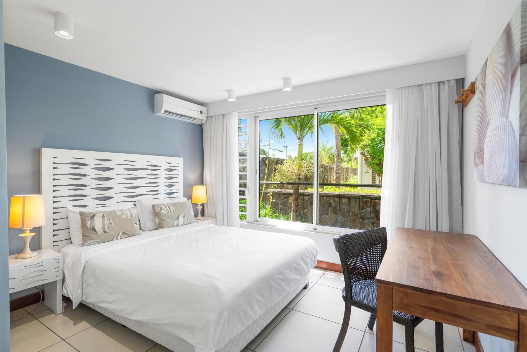 Kanope Bay - Holiday Beachfront Apartments Pointe aux Biches Exterior foto